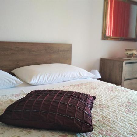 Lili Apartment Rovinj Bagian luar foto